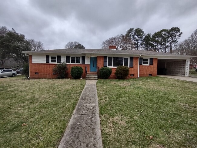 property at 5027 Dogwood Pl