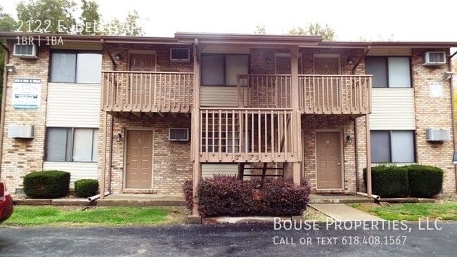 2122 E Belle Ave in Belleville, IL - Building Photo - Building Photo