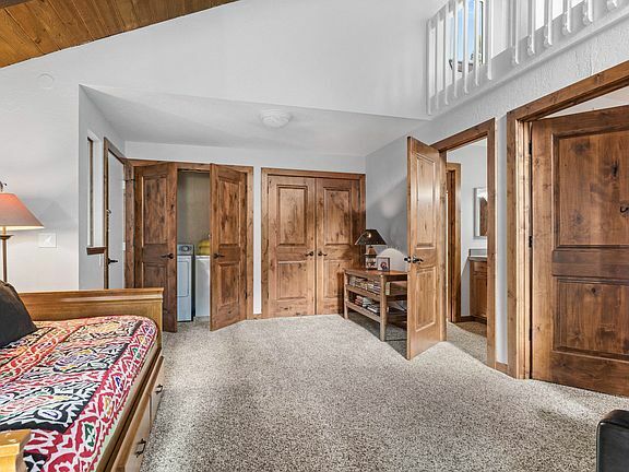 57026 Tennis Village in Sunriver, OR - Building Photo - Building Photo