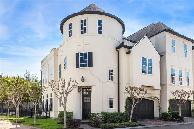 property at 1818 Upland Lakes