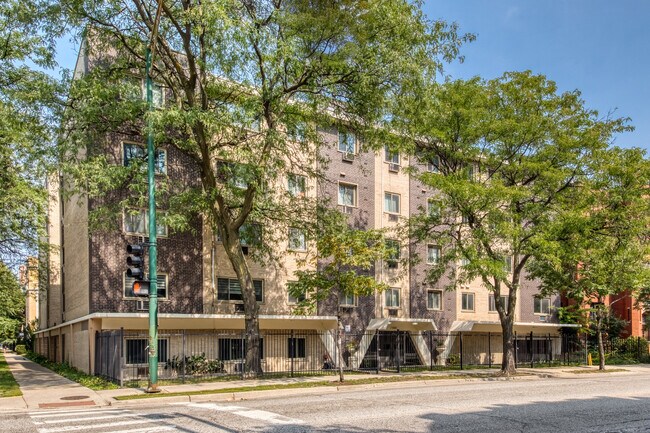 property at 1060 W Hollywood Ave