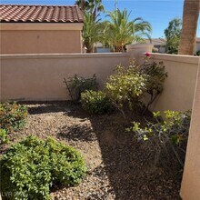 10248 Santo Nina Ct in Las Vegas, NV - Building Photo - Building Photo