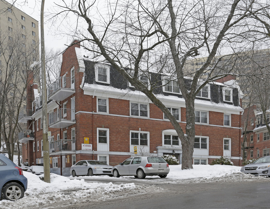 3260 Ridgewood in Montréal, QC - Building Photo