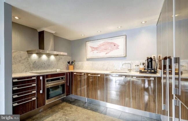 3210 Grace St NW, Unit 308 in Washington, DC - Building Photo - Building Photo