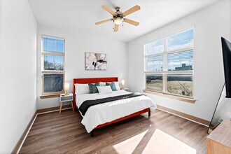 2901 Indiana St in Dallas, TX - Foto de edificio - Building Photo