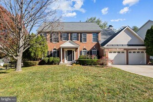 46564 Hampshire Station Dr in Sterling, VA - Building Photo