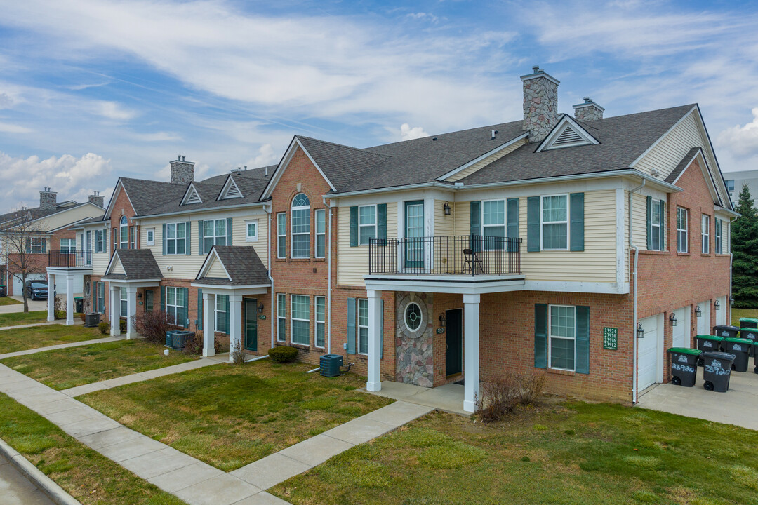 Northstone Village in Taylor, MI - Building Photo