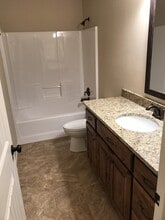 863 S Dry Gulch Rd in Nixa, MO - Building Photo - Building Photo