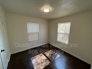 2509 1st Pl in Lubbock, TX - Building Photo - Building Photo