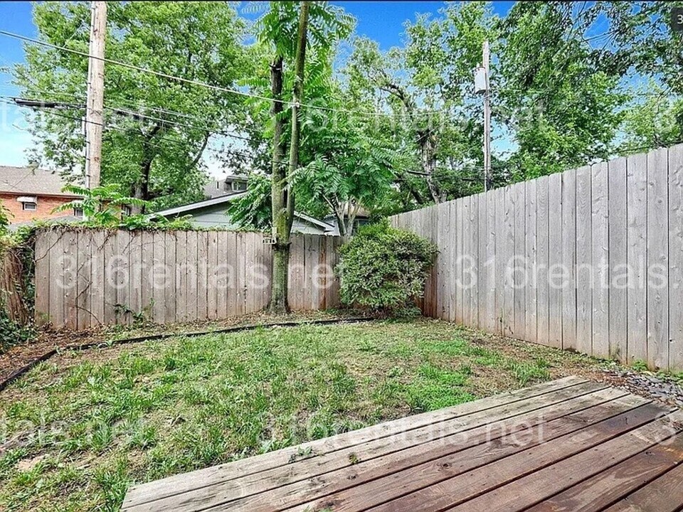 844 N Nims Ave in Wichita, KS - Building Photo
