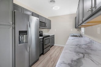1060 Okrina Dr in Church Hill, TN - Building Photo - Building Photo