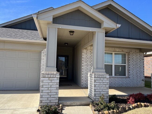 13421 Watson Dr in Piedmont, OK - Building Photo - Building Photo