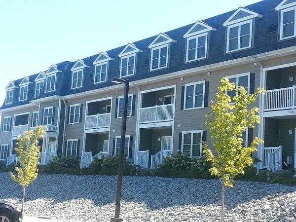 62 Lincoln St in Essex, VT - Building Photo
