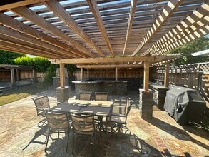 1648 Trona Way in San Jose, CA - Building Photo - Building Photo