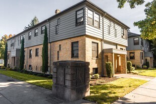 1225 Chemeketa St NE in Salem, OR - Building Photo