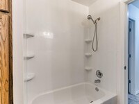 420 W Daws St photo'