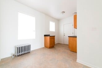 1010 S 2nd Ave Maywood, IL 60153 in Maywood, IL - Building Photo - Building Photo