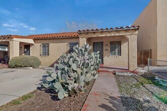 116 Columbia Dr SE in Albuquerque, NM - Building Photo - Building Photo