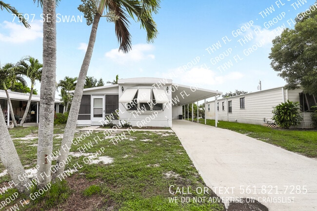 7597 SE Swan Ave in Hobe Sound, FL - Building Photo - Building Photo