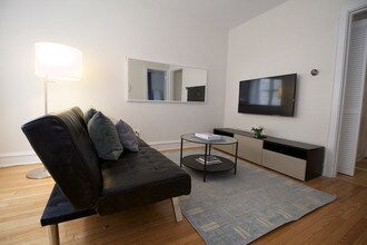 1807 W Cortland St-Unit -CH1 in Chicago, IL - Building Photo - Building Photo