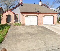 8531 Stonebridge in San Antonio, TX - Building Photo