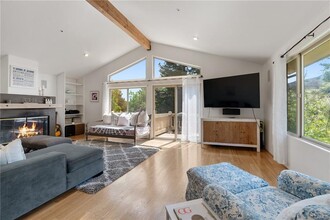 1733 Arteique Rd in Topanga, CA - Building Photo - Building Photo