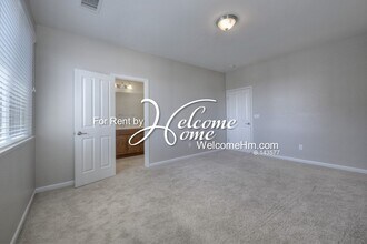 2280 Virginia Lake Way in Reno, NV - Building Photo - Building Photo