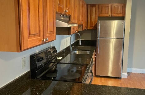 335 Cypress St, Unit 335 Cypress St in Manchester, NH - Building Photo - Building Photo