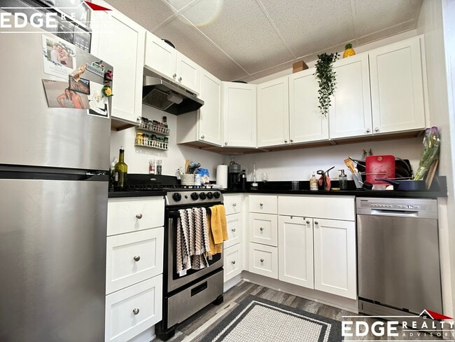 264 Kelton St, Unit 6 in Boston, MA - Building Photo - Building Photo