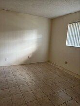 7925 Colony Cir S, Unit 107 in Tamarac, FL - Building Photo - Building Photo