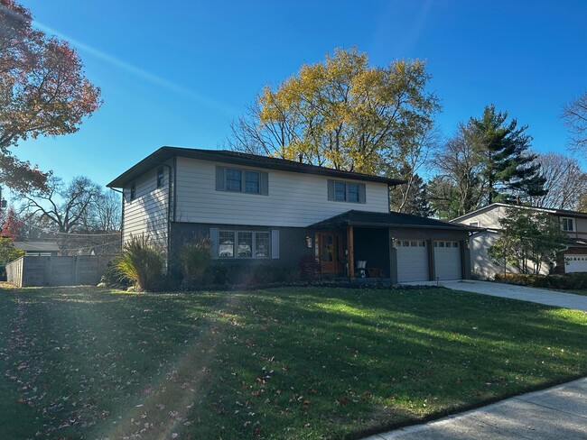 property at 487 Longfellow Ave