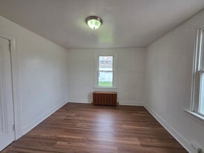 703 Waddell Ave in Clarion, PA - Building Photo - Building Photo