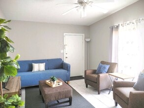 5830 Camellia Dr in Orlando, FL - Building Photo - Building Photo