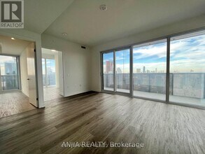 55 Cooper St in Toronto, ON - Building Photo - Building Photo