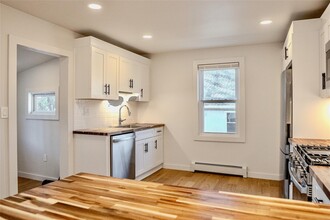 22 Mackey Ave in Port Washington, NY - Building Photo - Building Photo