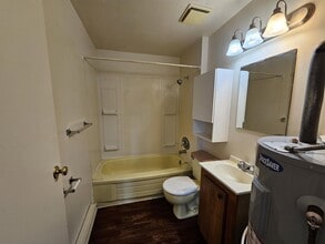 2294 McKenzie Rd in Abbotsford, BC - Building Photo - Building Photo