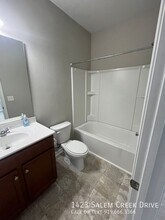 1423 Salem Creek Dr in Apex, NC - Building Photo - Building Photo