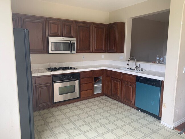 4450 Brisbane Way in Oceanside, CA - Building Photo - Building Photo