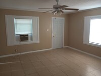 110 W Orange Ave in Lake Wales, FL - Building Photo - Building Photo