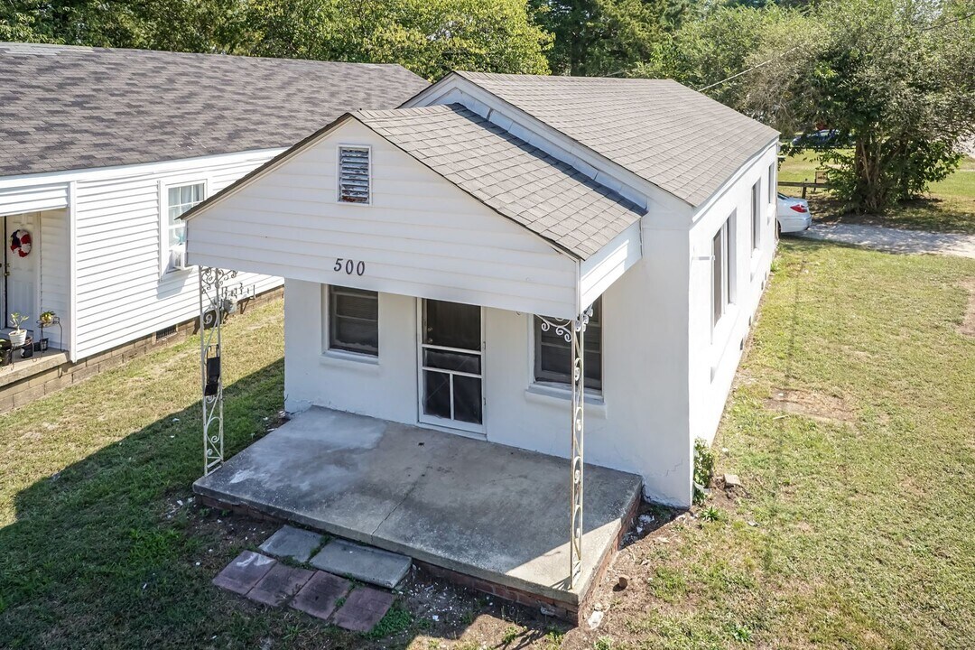 500 N Clinton Ave in Dunn, NC - Building Photo