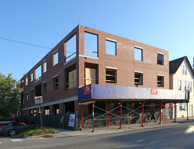 3722 W Belmont Ave in Chicago, IL - Building Photo - Building Photo