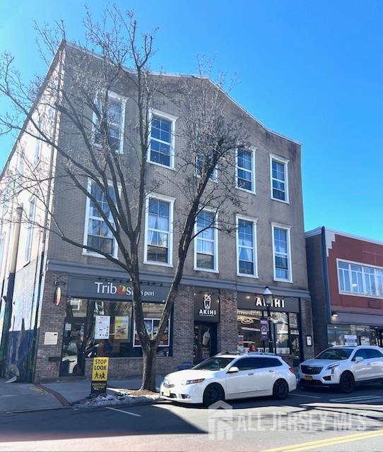 401 Main St in Metuchen, NJ - Building Photo