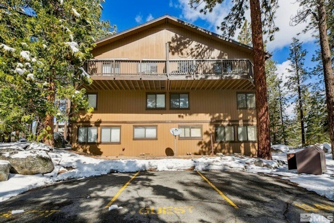 114 Angora Ct in Stateline, NV - Building Photo