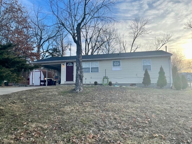 property at 3004 Chickasaw Dr