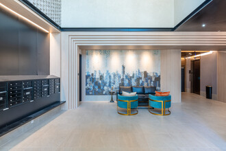 VIDA 52 in Woodside, NY - Building Photo - Lobby