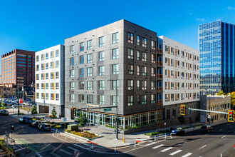 Capitol Square Apartments in Denver, CO - Building Photo - Primary Photo