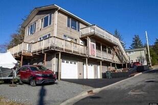 411 Canyon Rd in Ketchikan, AK - Building Photo