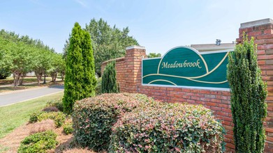 Meadowbrook in Charlotte, NC - Building Photo - Primary Photo