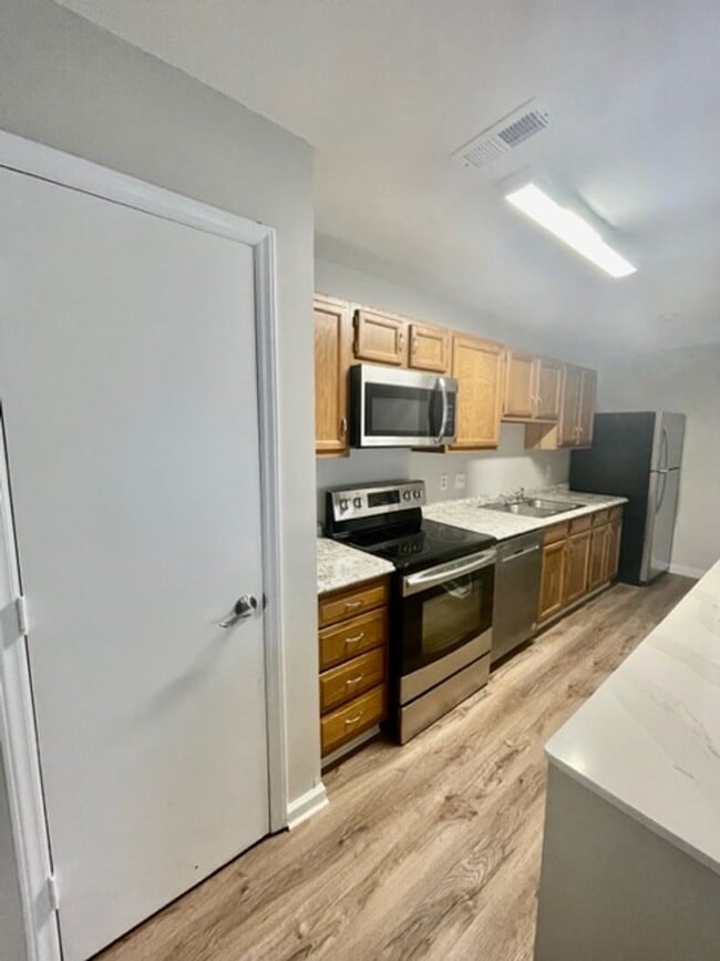 6157 Meadow Rose Ln in Charlotte, NC - Building Photo - Building Photo