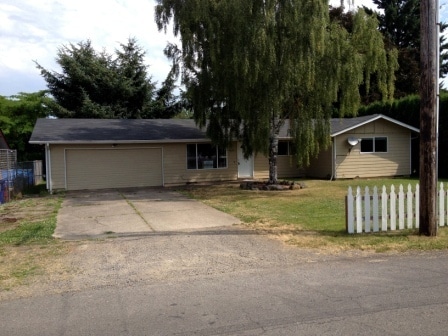 4485 Monroe Ave NE in Salem, OR - Building Photo - Building Photo